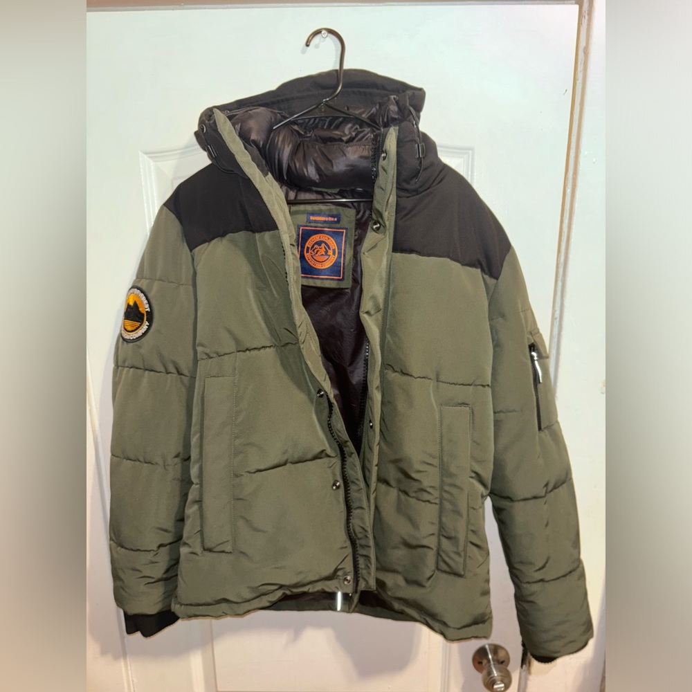 Stay warm and stylish with this Superdry Everest Explorer Expedition jacket